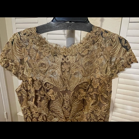 Extremely Catchy Tadashi Shoji Gold Dress - Picture 2 of 7